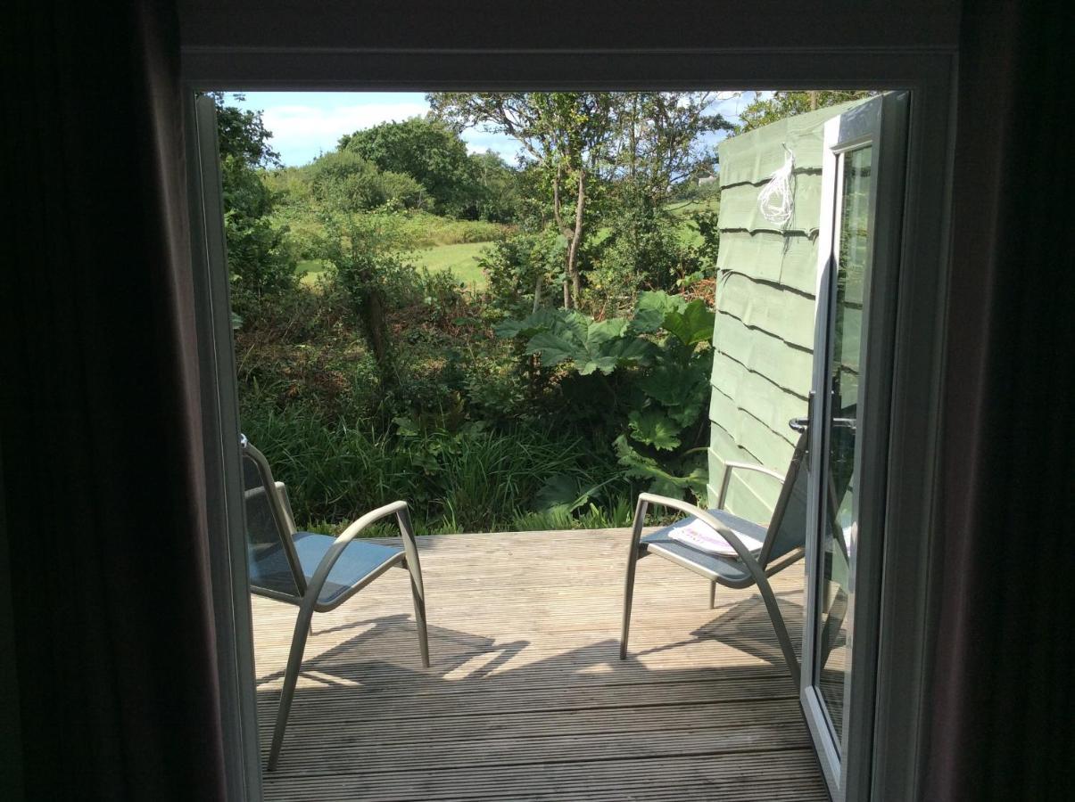 South Milton Beech Hut - A Streamside Family Escape Near Salcombe And Beaches מראה חיצוני תמונה